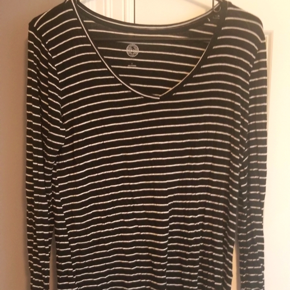 SO Size Small Black and White V Neck Striped Long Sleeve Shirt
